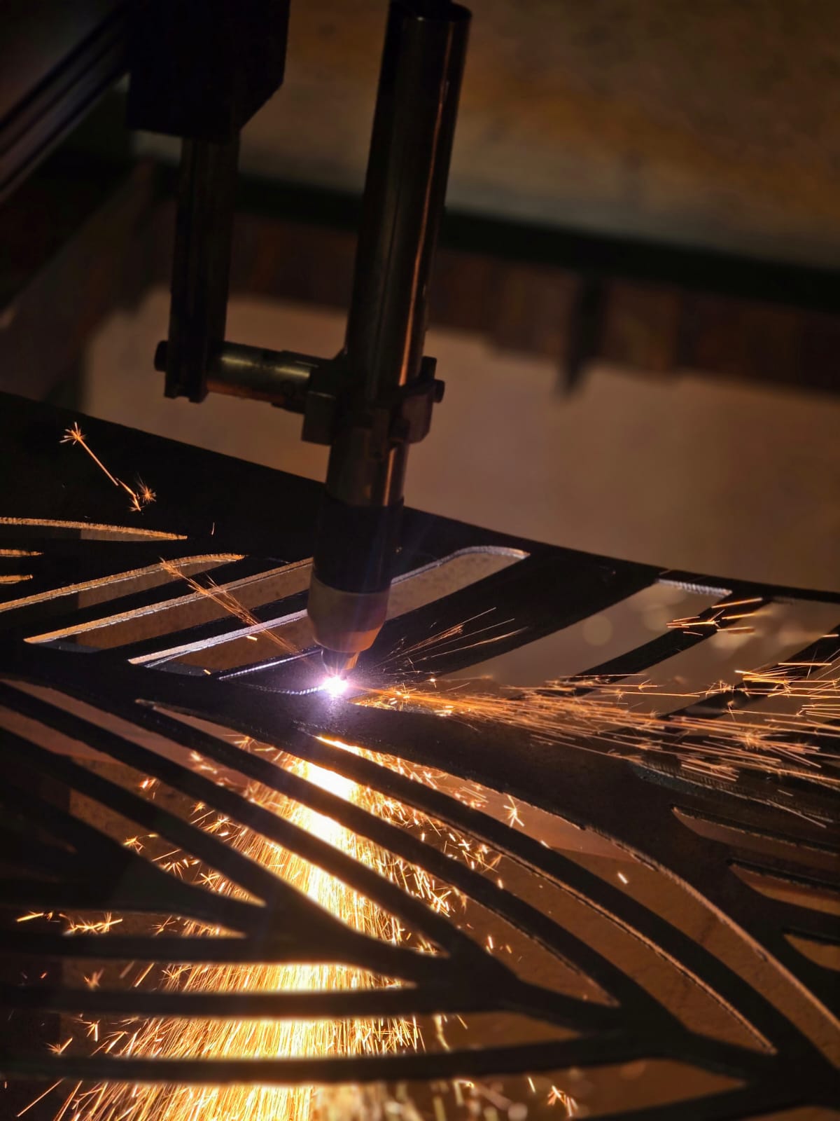 CNC industrial y maquinaria CNC — Corte / Mecanizado / Desarrollo de equipos (2/7)