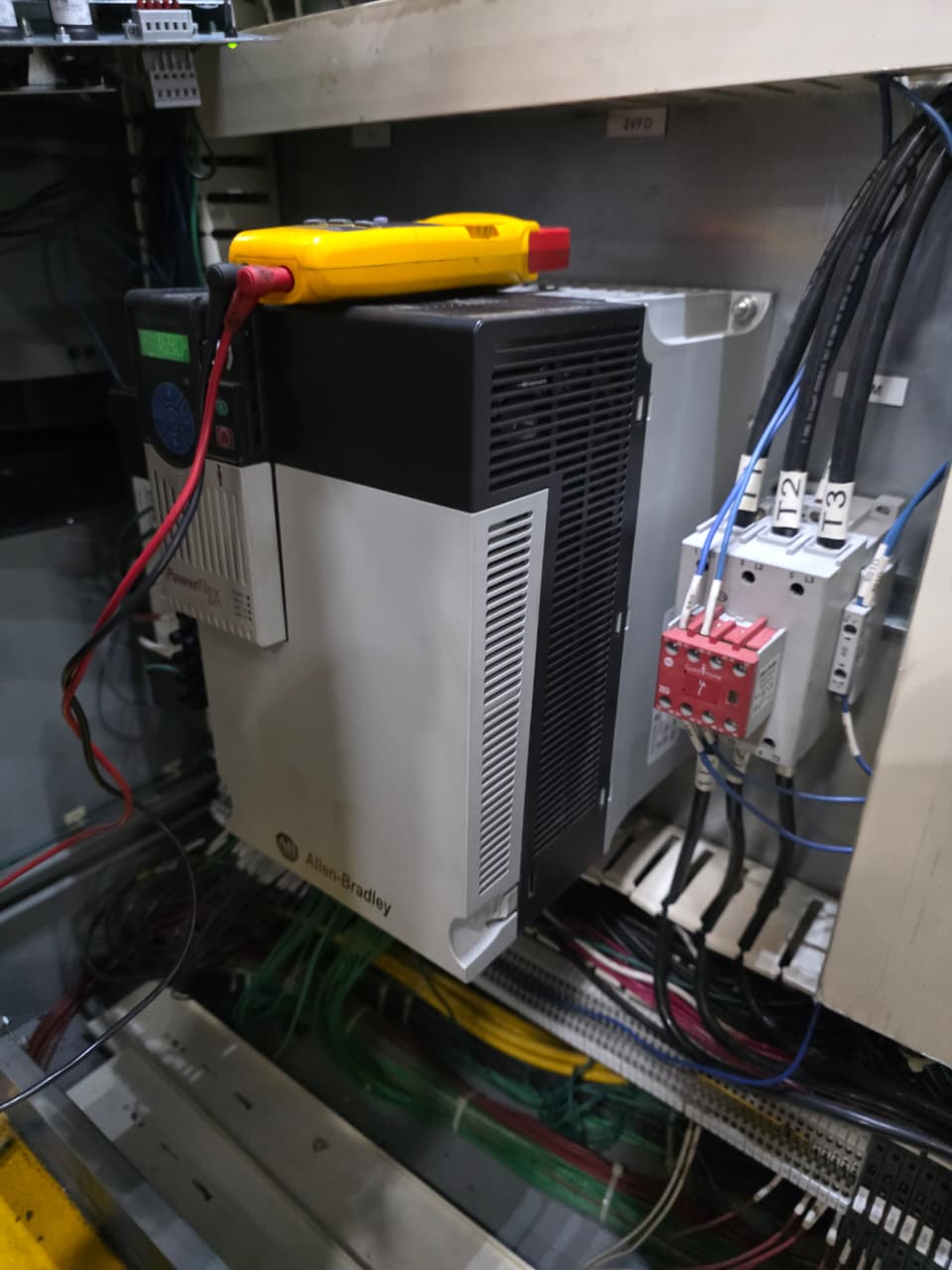 CNC industrial y maquinaria CNC — Corte / Mecanizado / Desarrollo de equipos (4/7)