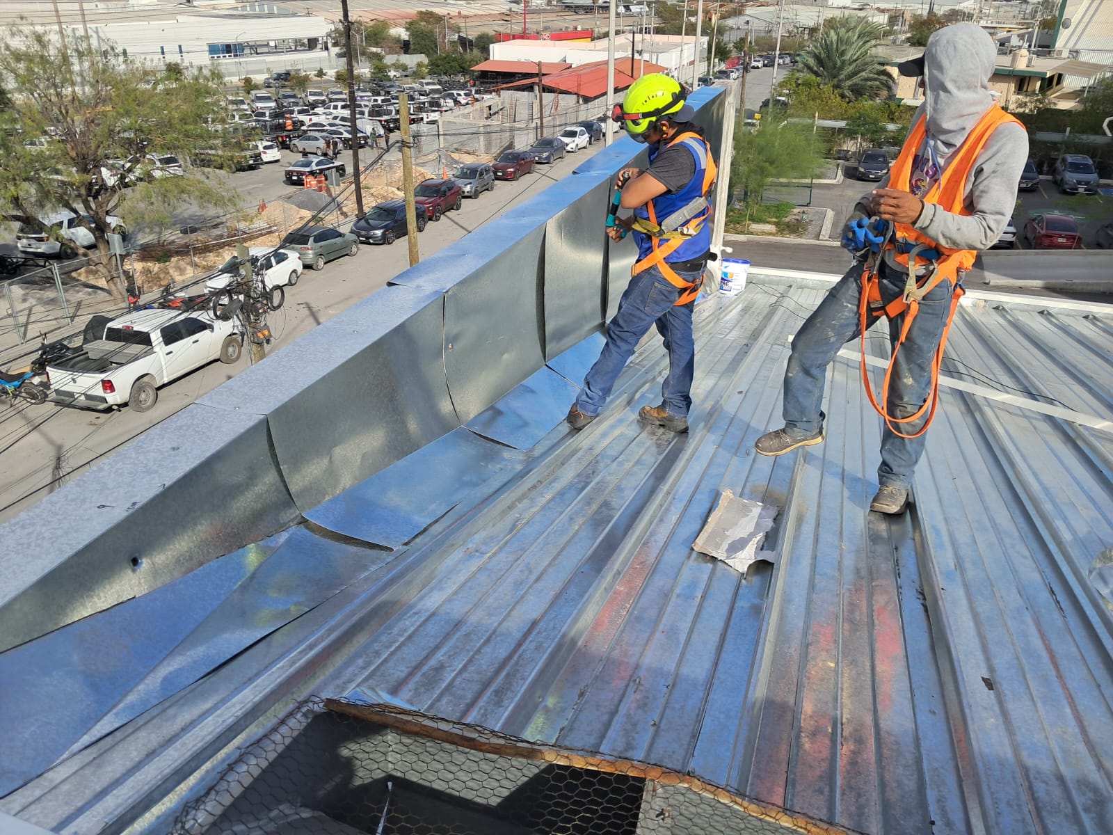 Fabricación, montajes y estructuras metálicas — Estructuras / Soldadura / Montajes en campo (4/8)